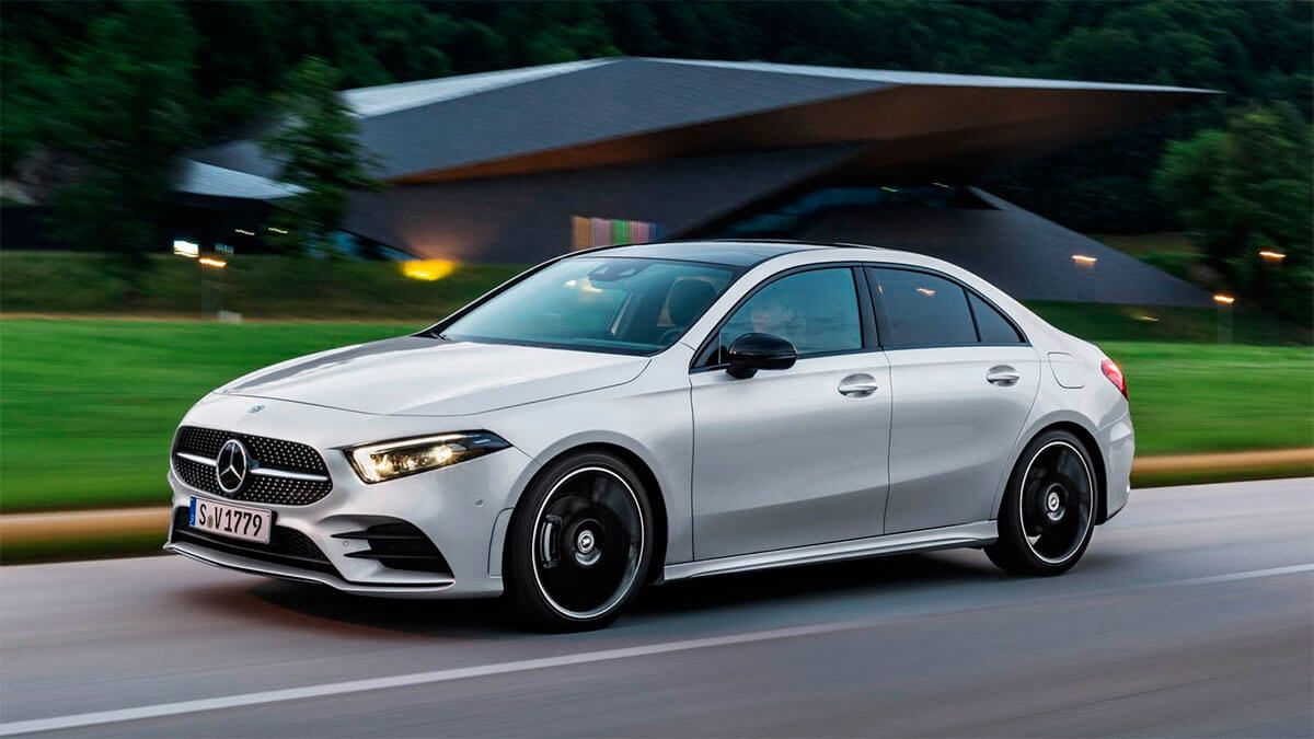 Mercedes Clase A Sedán