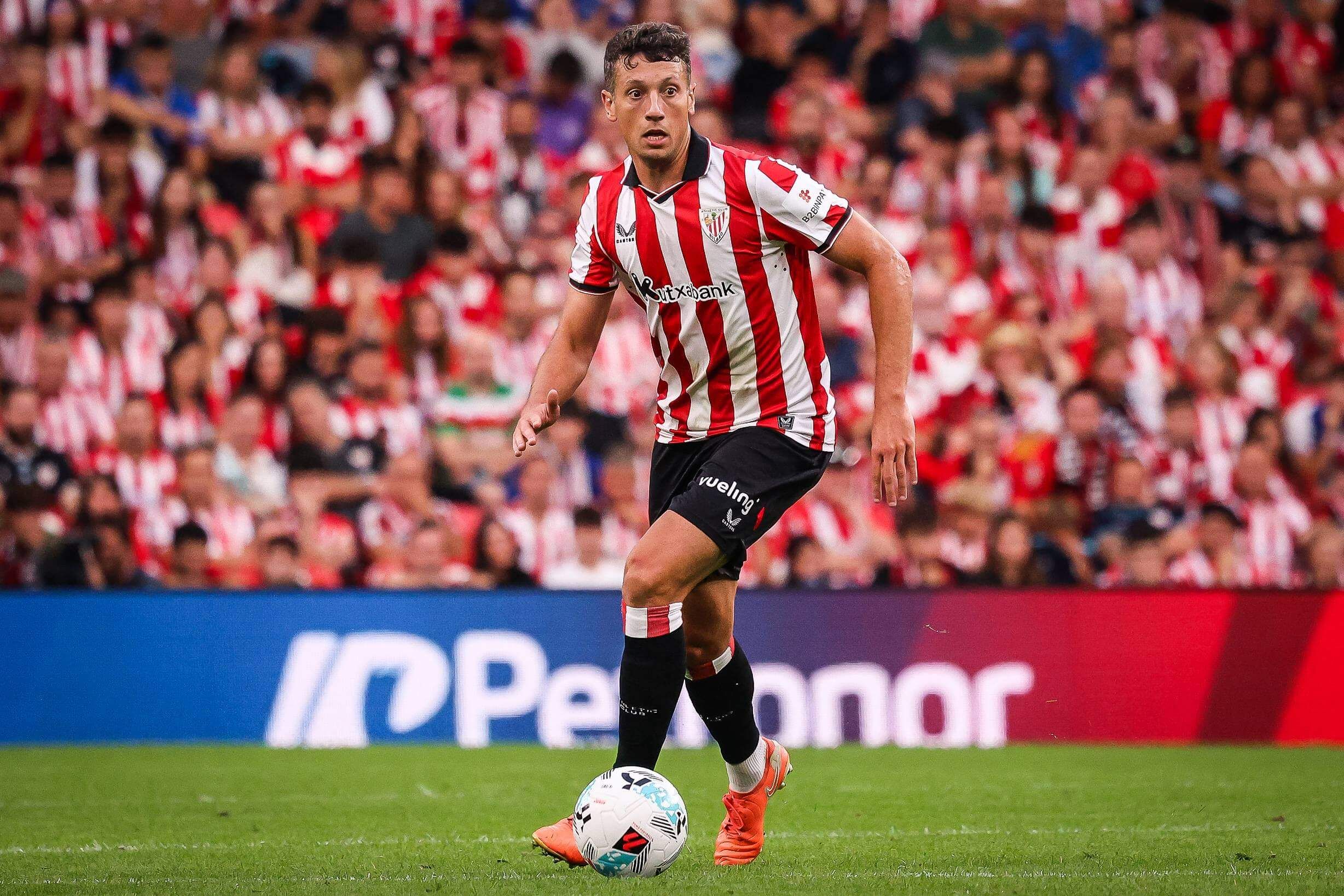  Mikel Vesga, durante un partido con el Athletic.