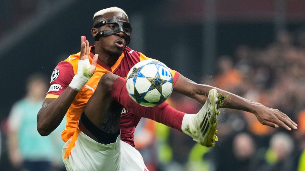  Victor Osimhen durante un partido con el Galatasaray (Fuente: Cordon Press)
