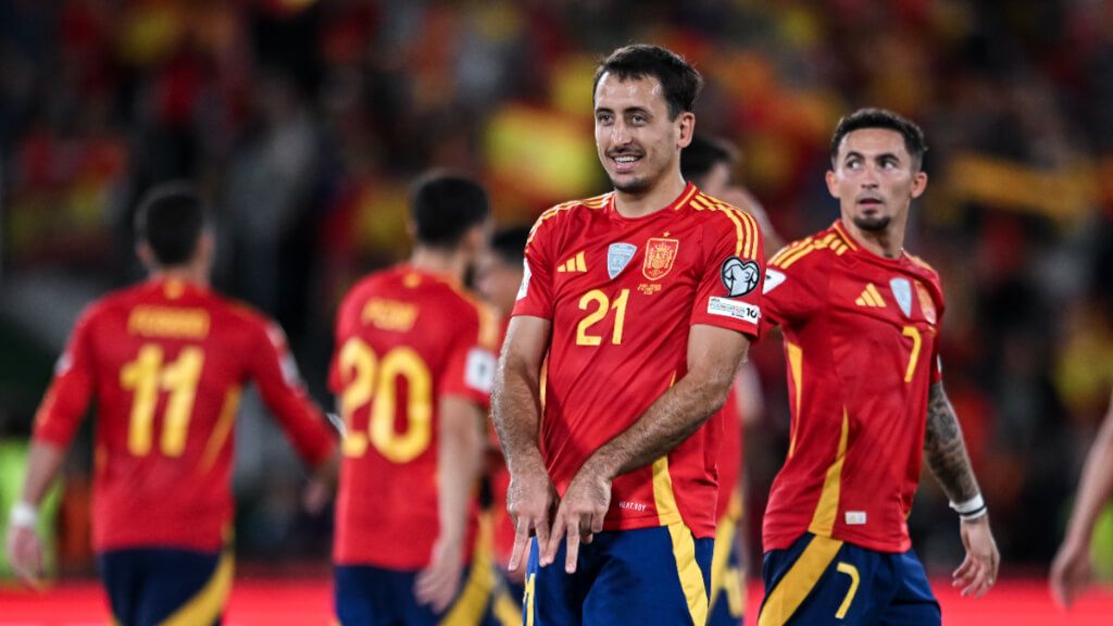 Mikel Oyarzabal celebrando su gol contra Georgia (Fuente: Europa Press)