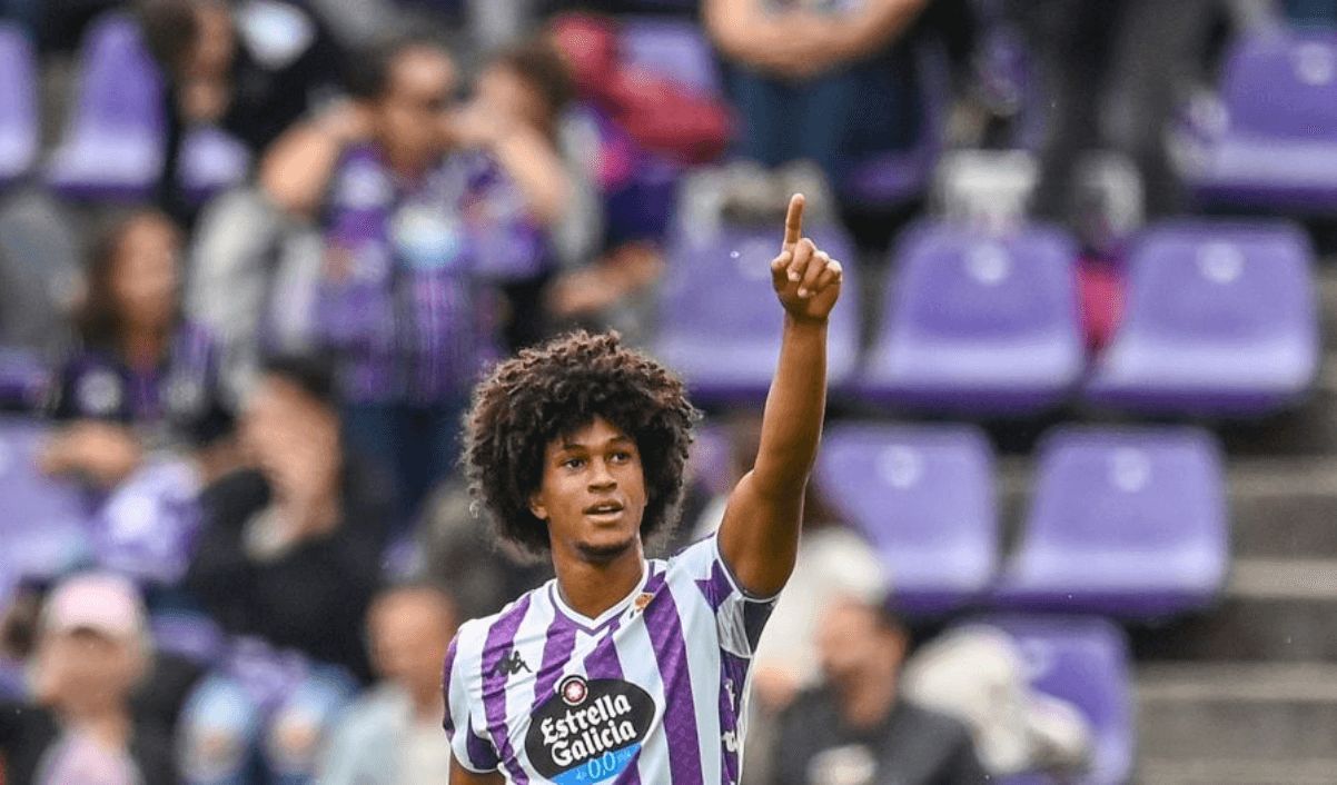 Peter Federico, celebrando su tanto ante el Sporting.