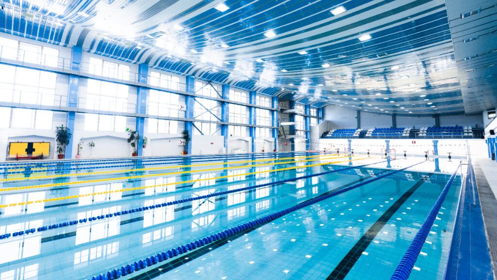  Piscina olímpica cubierta