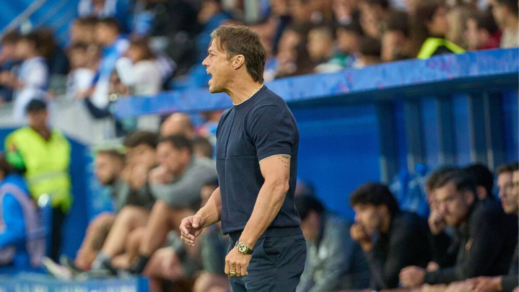  Matías Almeyda, ante el Alavés.