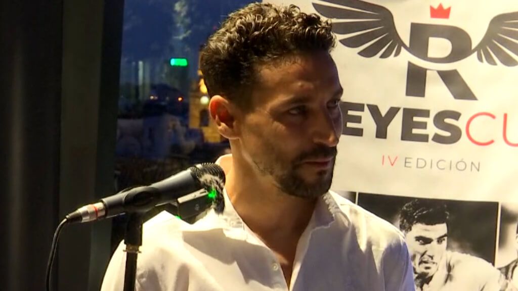 Jesús Navas, recitando su discurso.