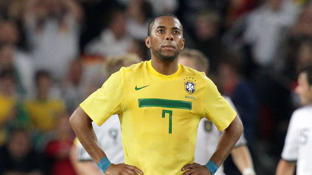  Robinho, en un partido con Brasil (Cordon Press)