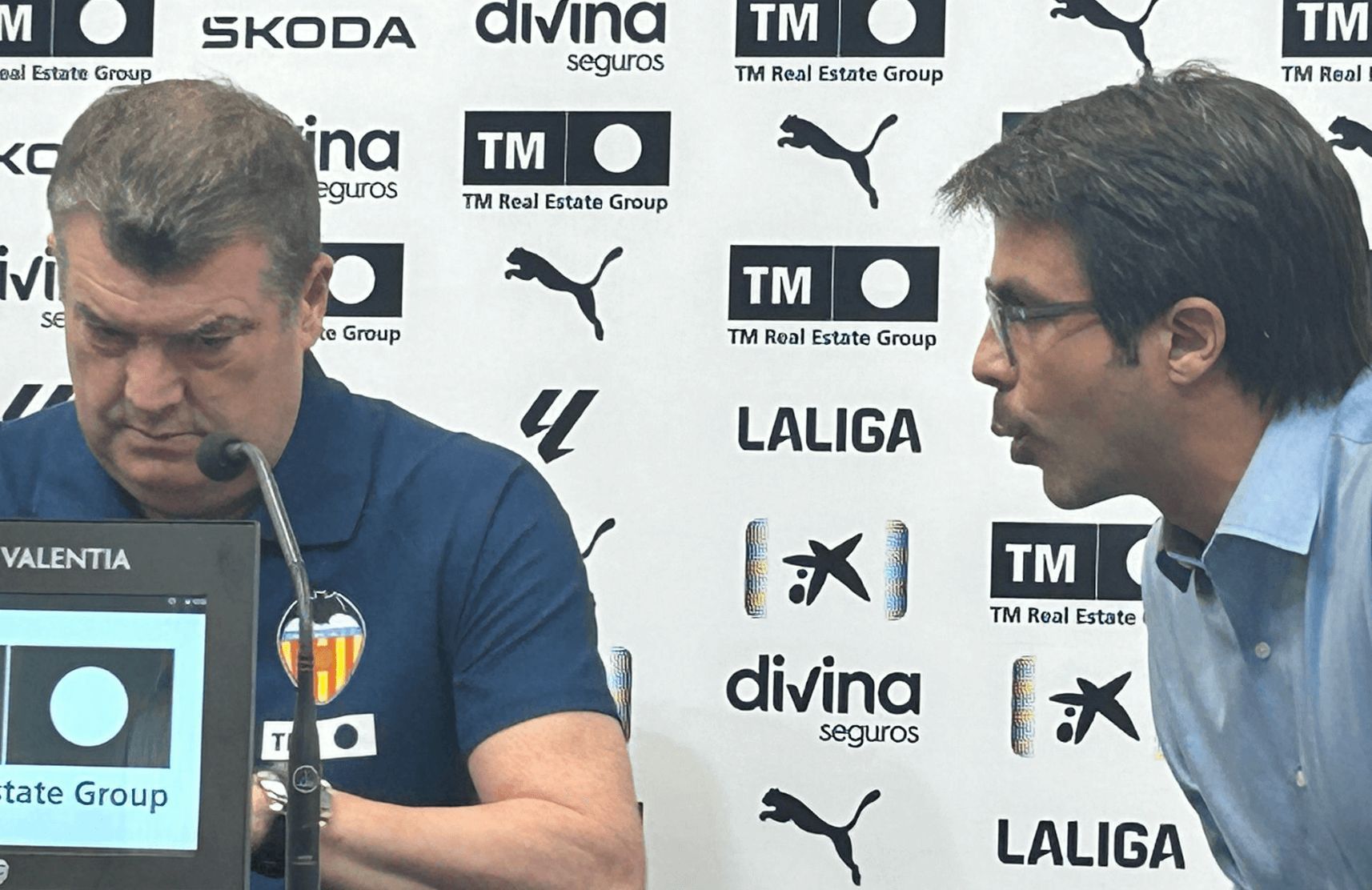  Ron Gourlay en rueda de prensa