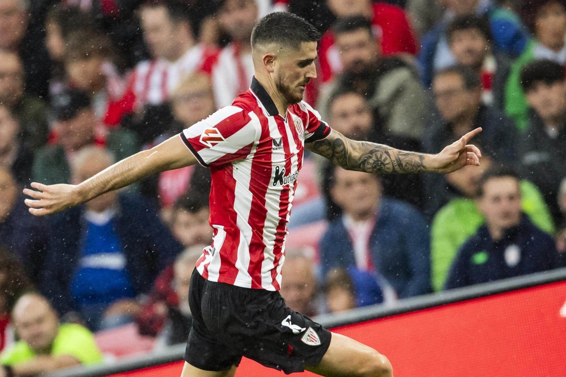 Oihan Sancet la lleva en el partido ante el Getafe CF jugado en San Mamés.