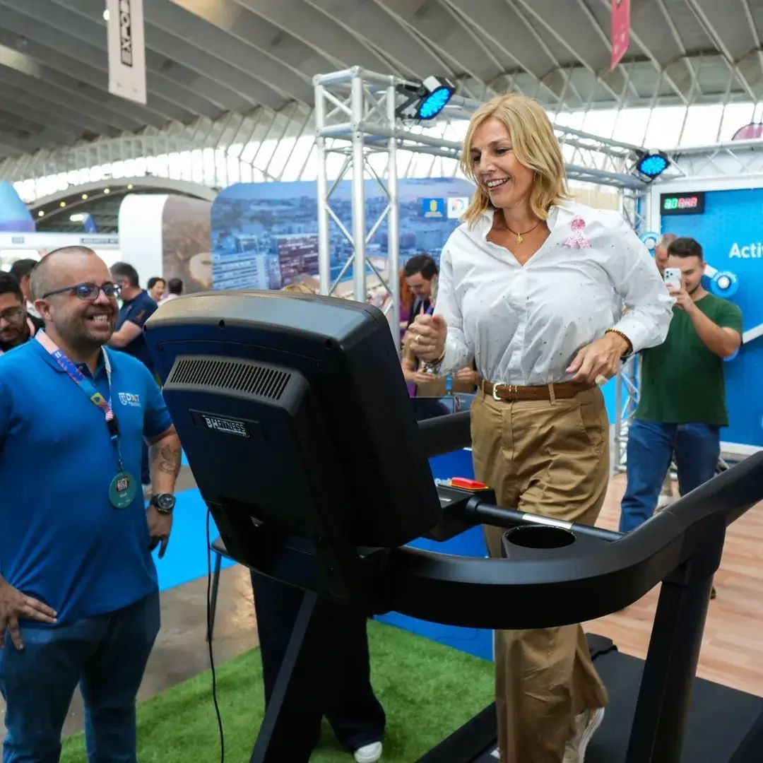 Primer día de ExpoDeca en el Recinto Ferial de Tenerife