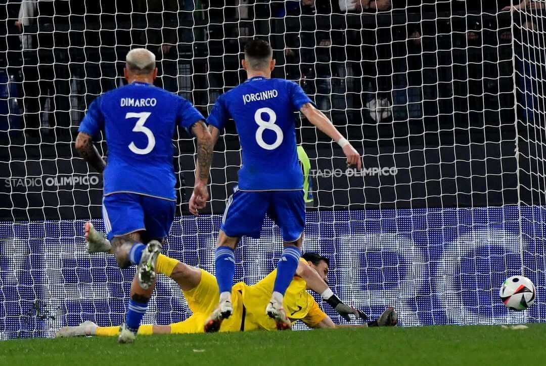  Stole Dimitrievski con Macedonia