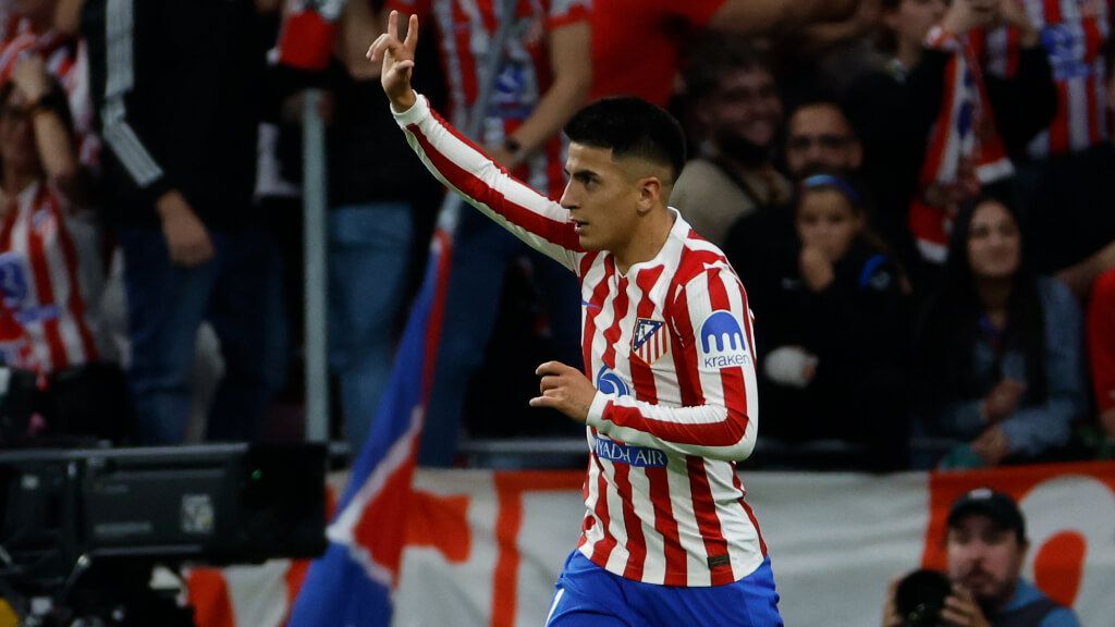  Thiago Almada celebra el gol ante Osasuna