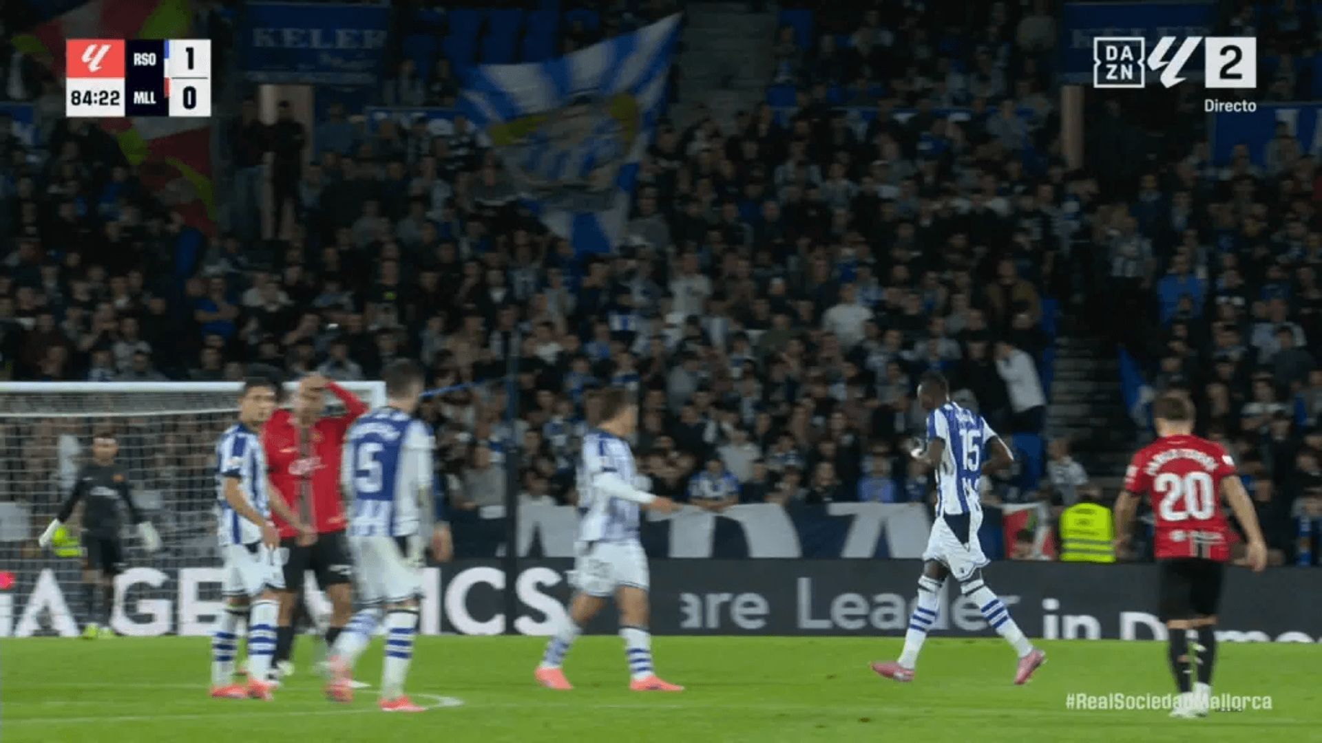  Umar Sadiq, en el Real Sociedad-Mallorca.