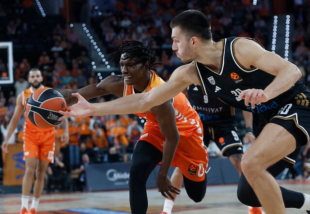  Valencia Basket sufre pero doblega al Dubai Basket