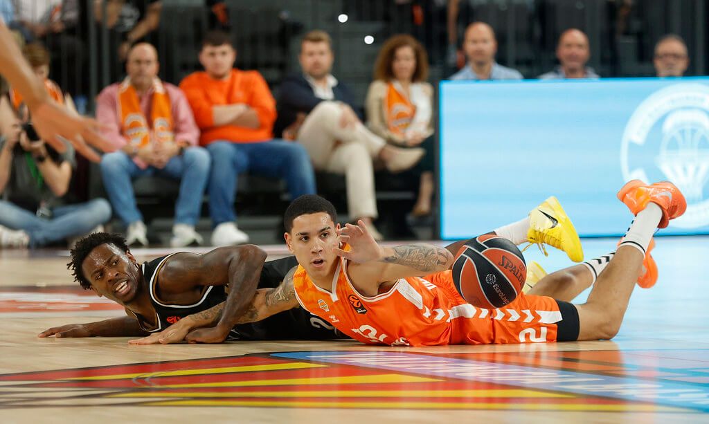  Valencia Basket sufre pero doblega al Dubai Basket