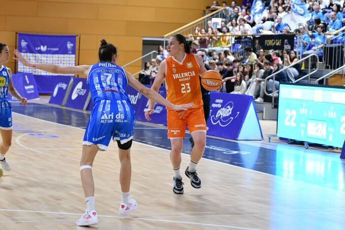 Valencia Basket suma su segundo triunfo en LF Endesa con una trabajada victoria (Foto: Agustí Peñ