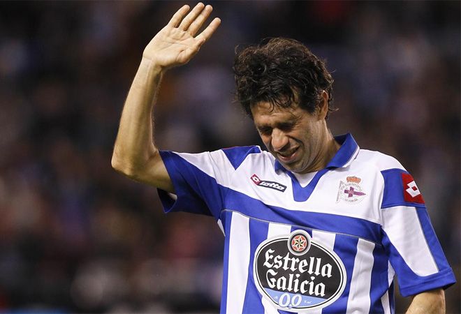  Valerón, durante su último partido como blanquiazul en Riazor.