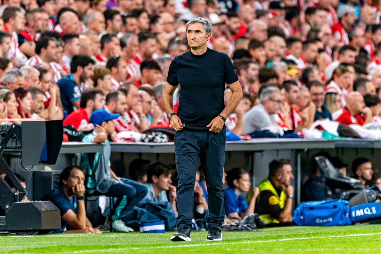 Ernesto Valverde, ante el Qarabag en la UEFA Champions League.