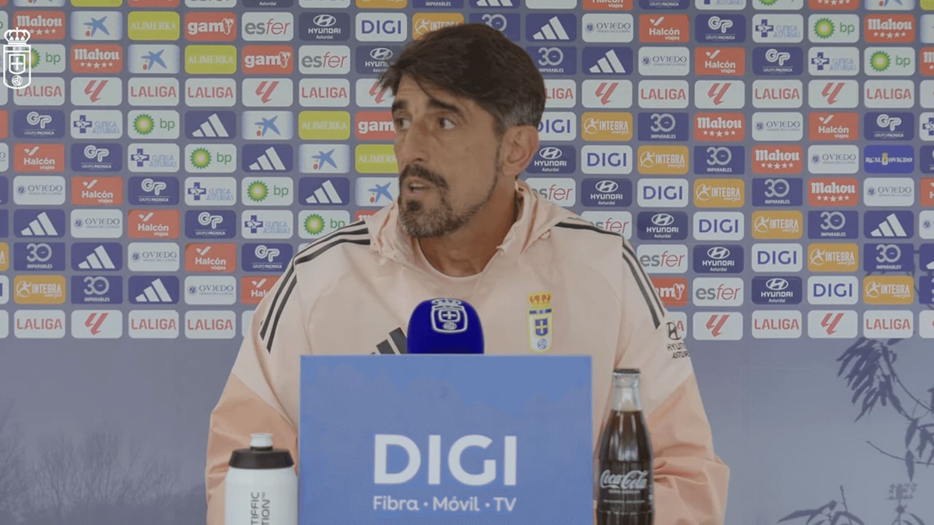  Veljko Paunovic, en sala de prensa.