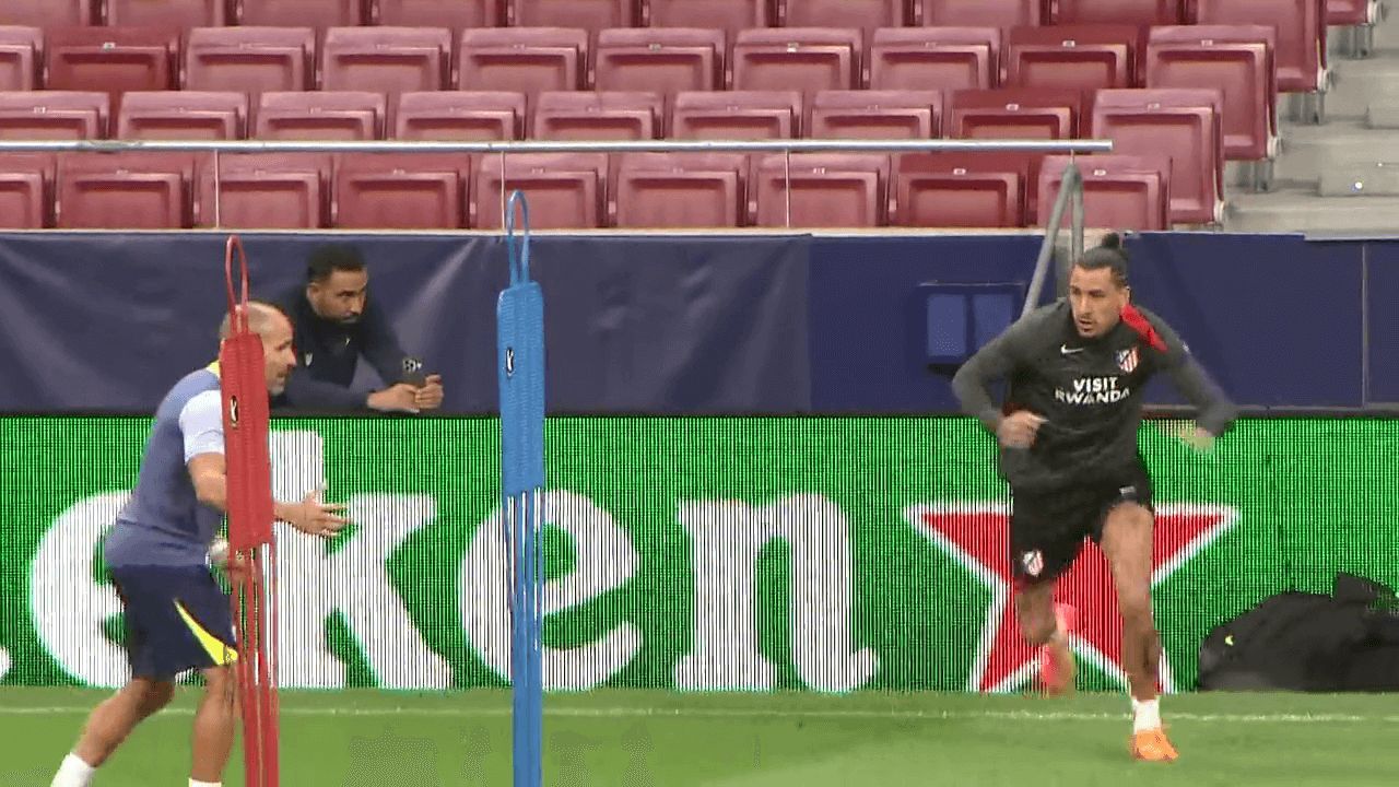  Giménez en el entrenamiento del Atlético (Fuente: ElDesmarque)