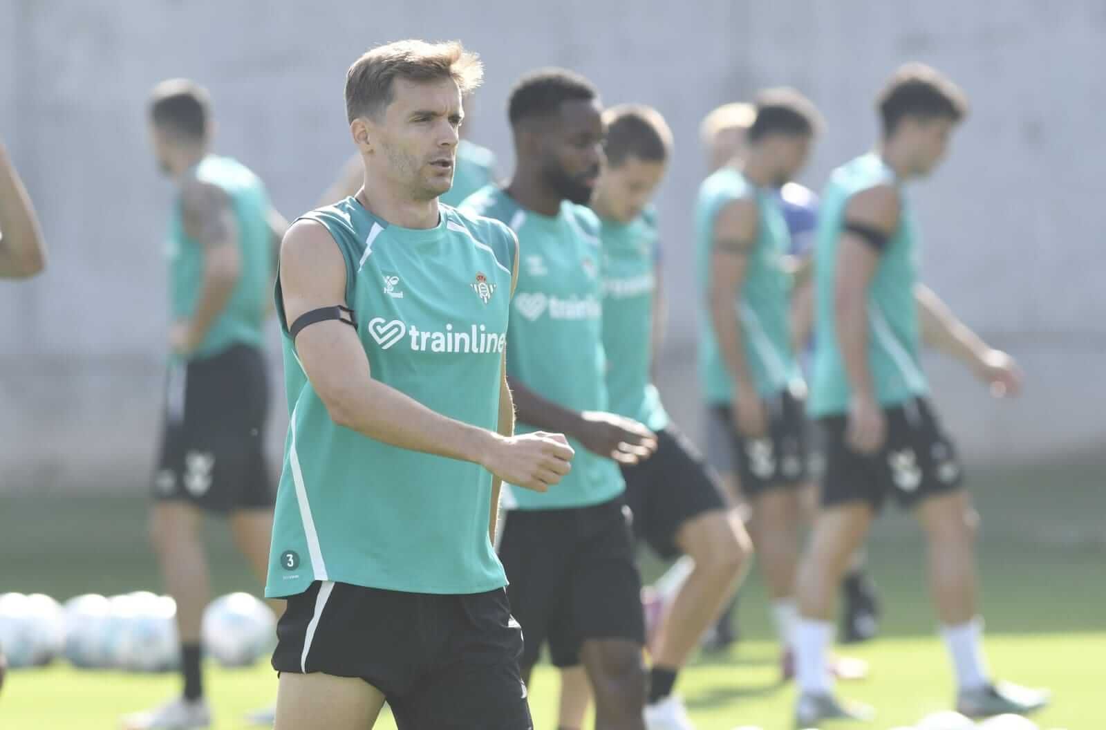  Diego Llorente, en el entrenamiento del Betis