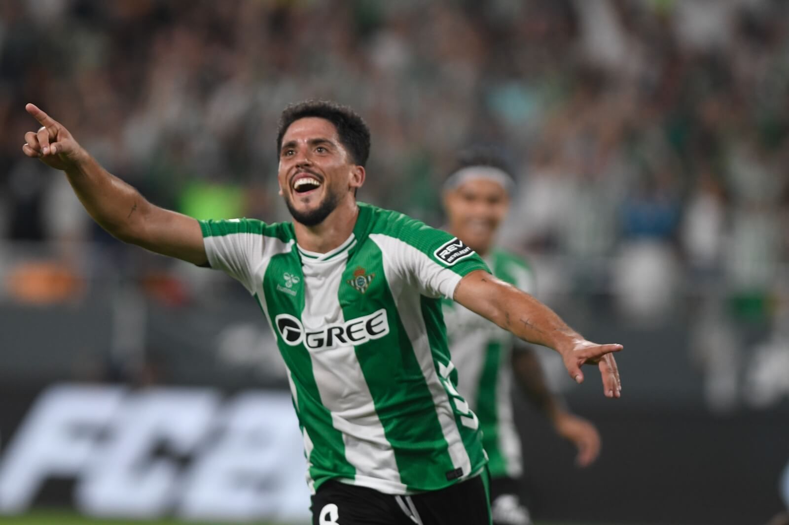 Fornals celebra su gol ante la Real Sociedad