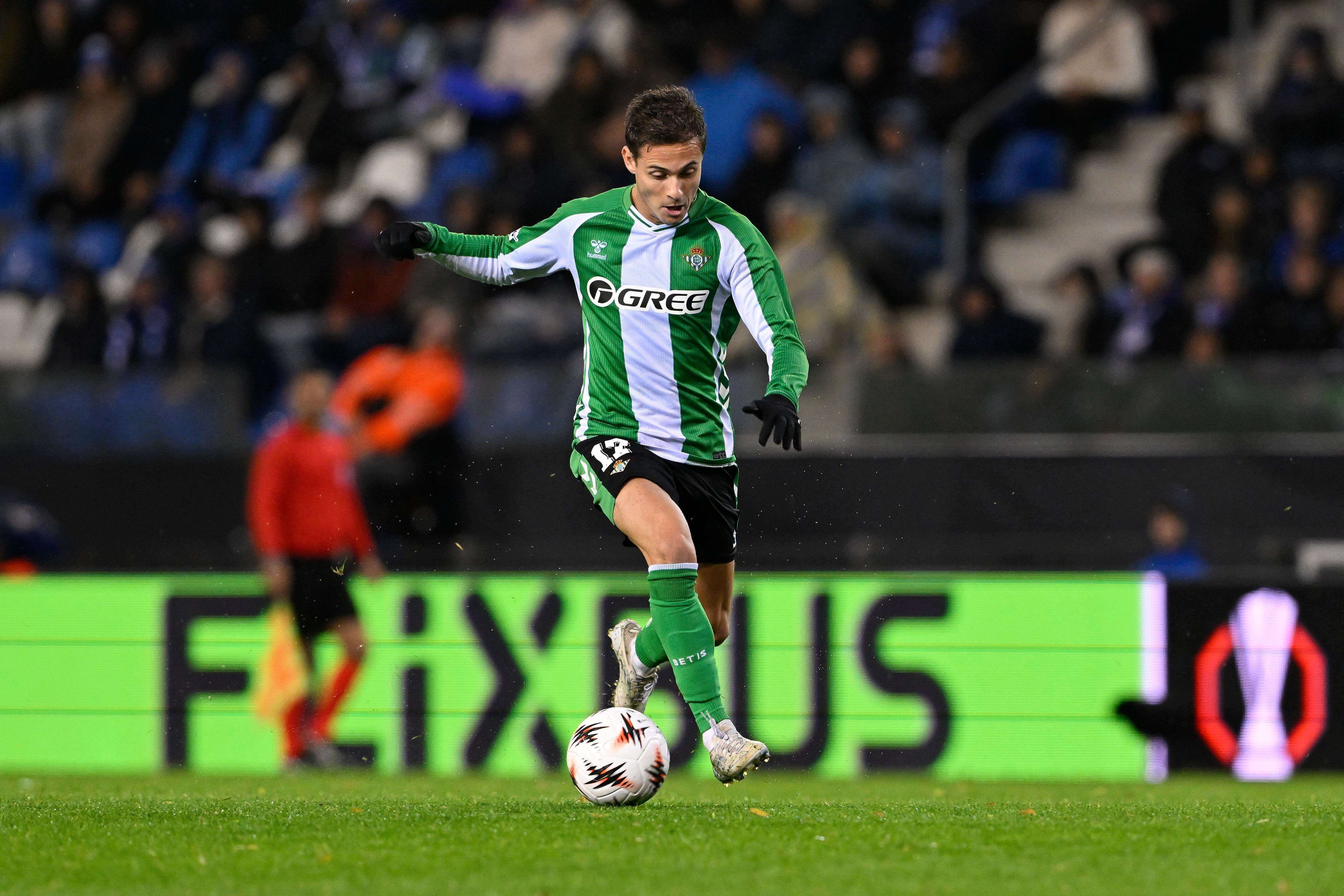 Rodrigo Riquelme, ante el Genk