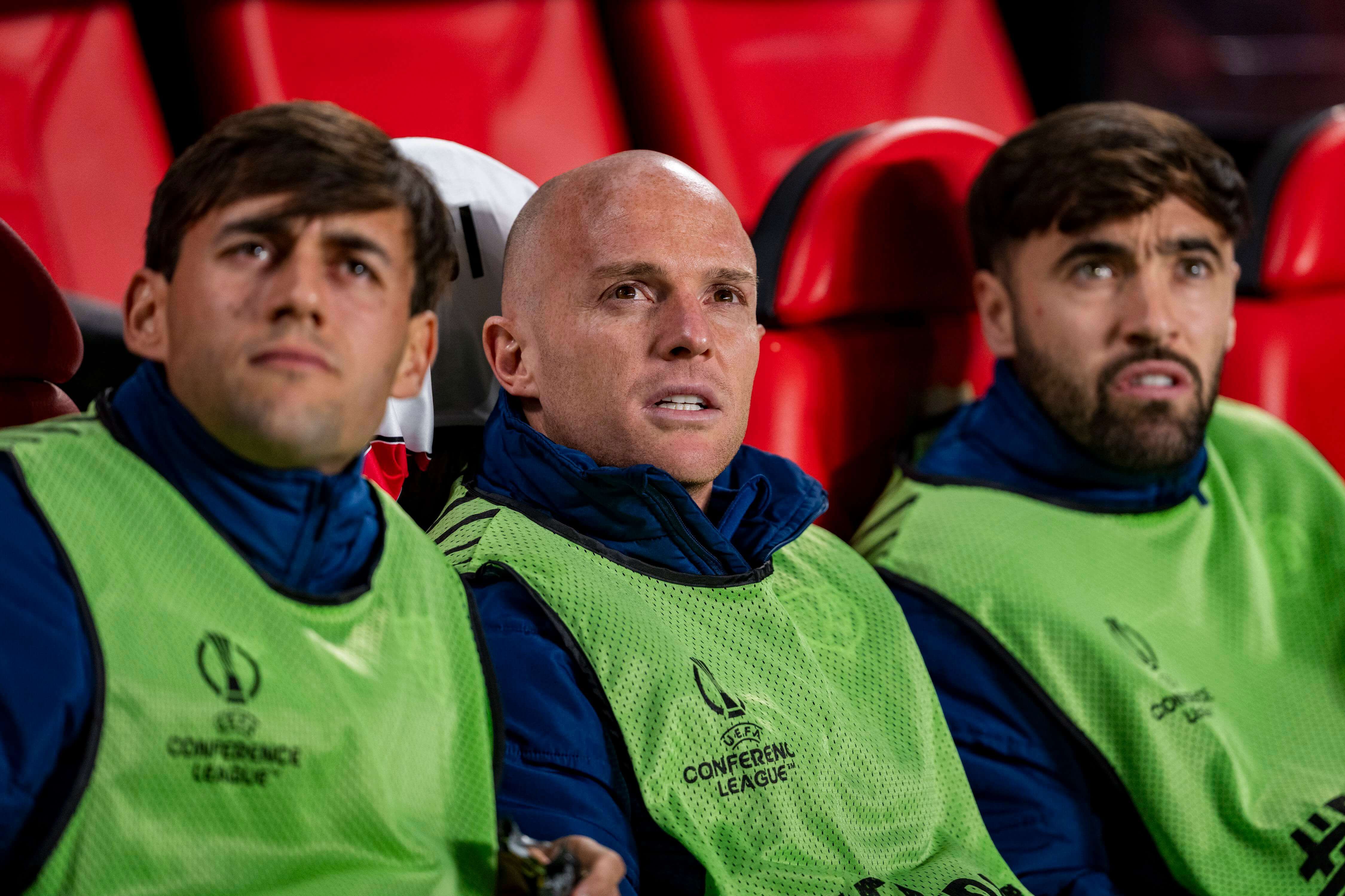  Los jugadores suplentes del Rayo Vallecano (Cordon Press)