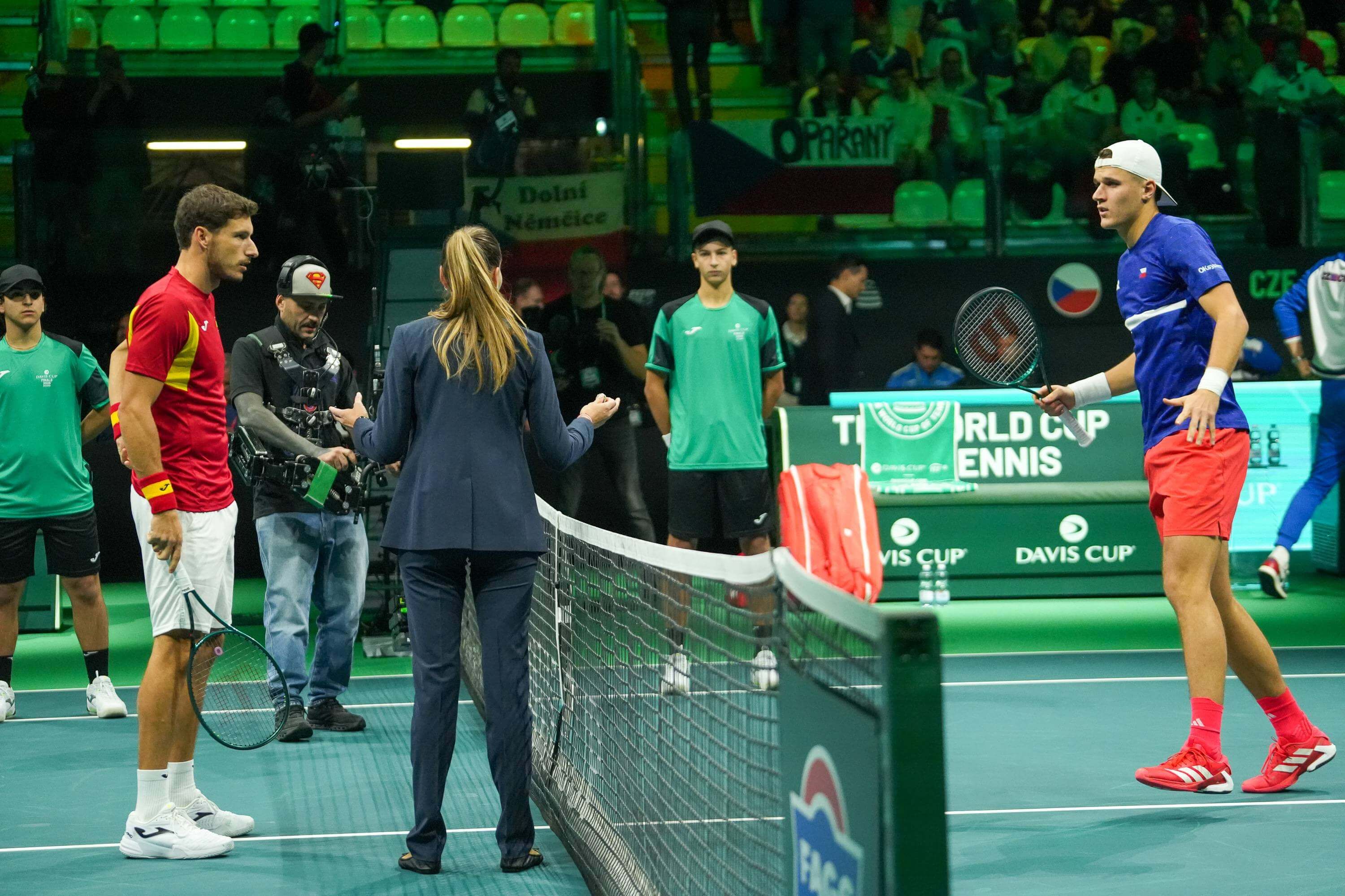  Pablo Carreño cae ante Jakub Mensik en el primer partido de la Copa Davis.