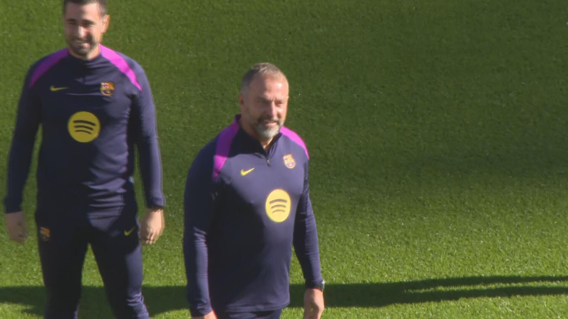  Hansi Flick 'alucina' con el Camp Nou (ElDesmarque)