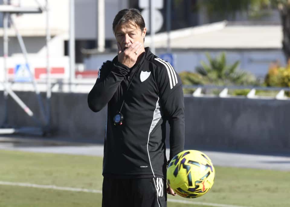  Matías Almeyda, en el entrenamiento de este viernes.