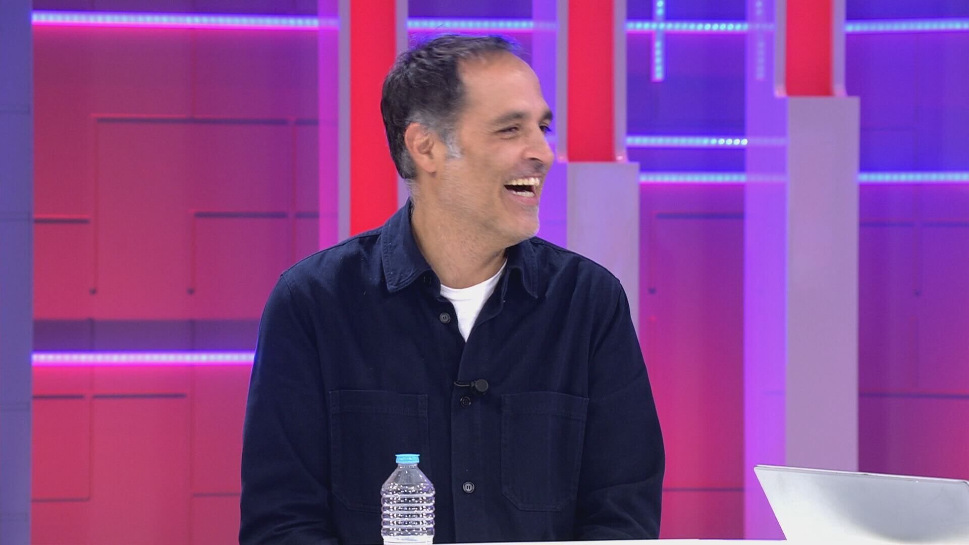 David Sánchez se parte de risa en ElDesmarque Madrugada