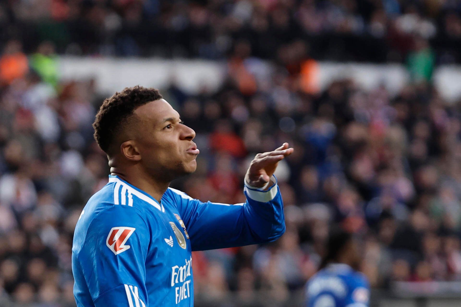  Mbappé protestando en Vallecas (EFE)