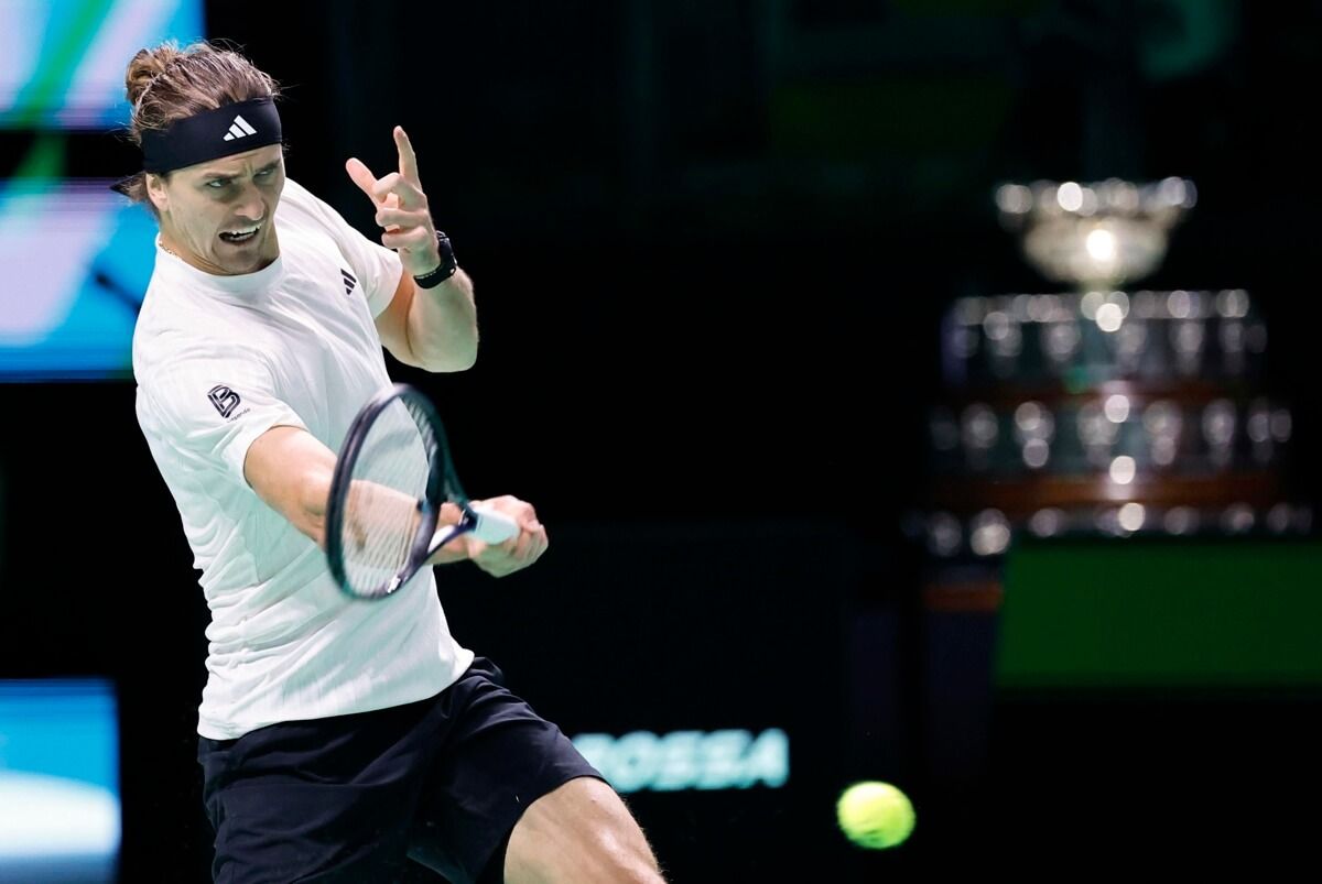 Alexander Zverev, ante Jaume Munar en la Copa Davis.