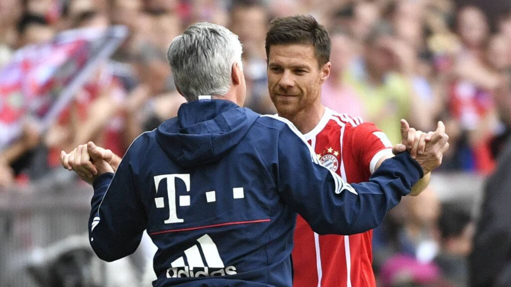  Xabi Alonso y Carlo Ancelotti durante su etapa en el Bayern de Múnich (Fuente: Cordon Press)