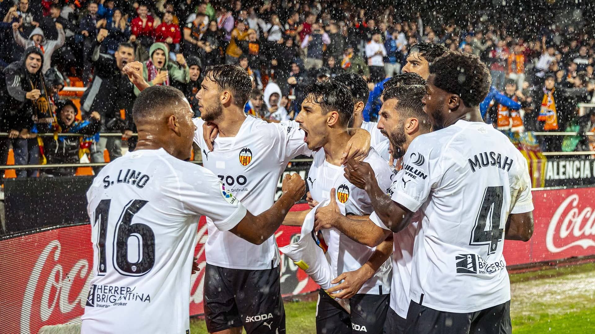  André Almeida celebra su gol ante el Betis