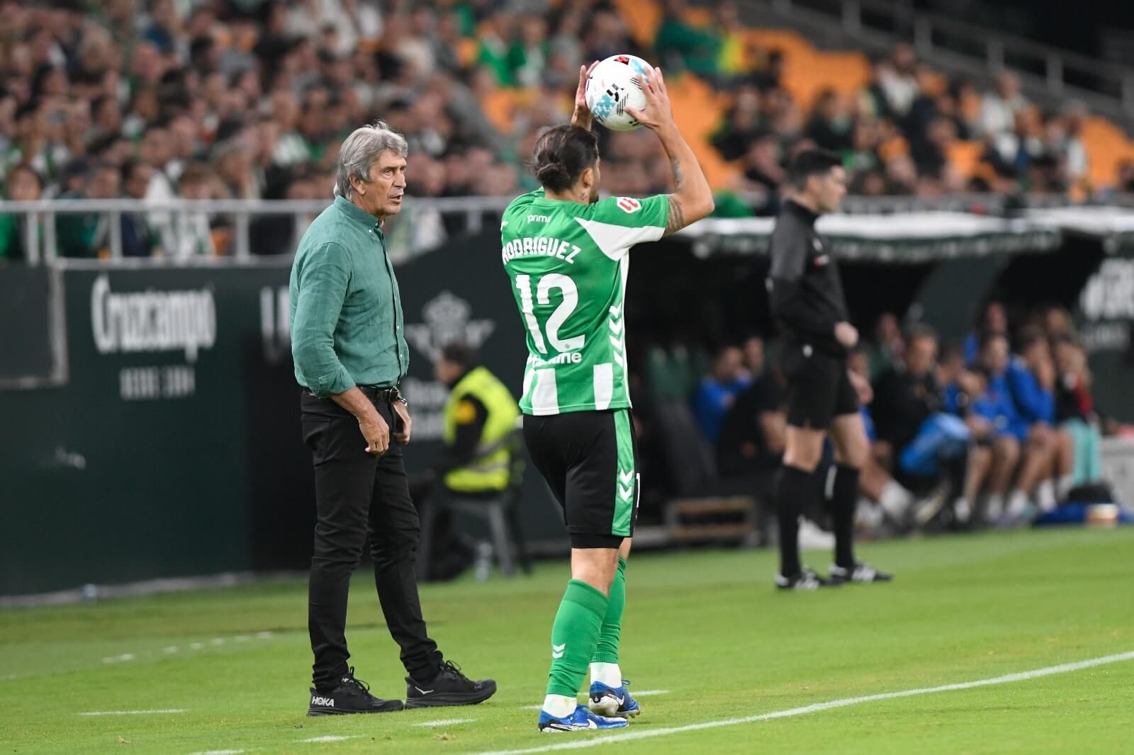 Pellegrini y Ricardo Rodríguez, en el Betis-Mallorca.