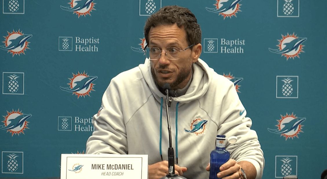 Mike McDaniel, entrenador de los Dolphins