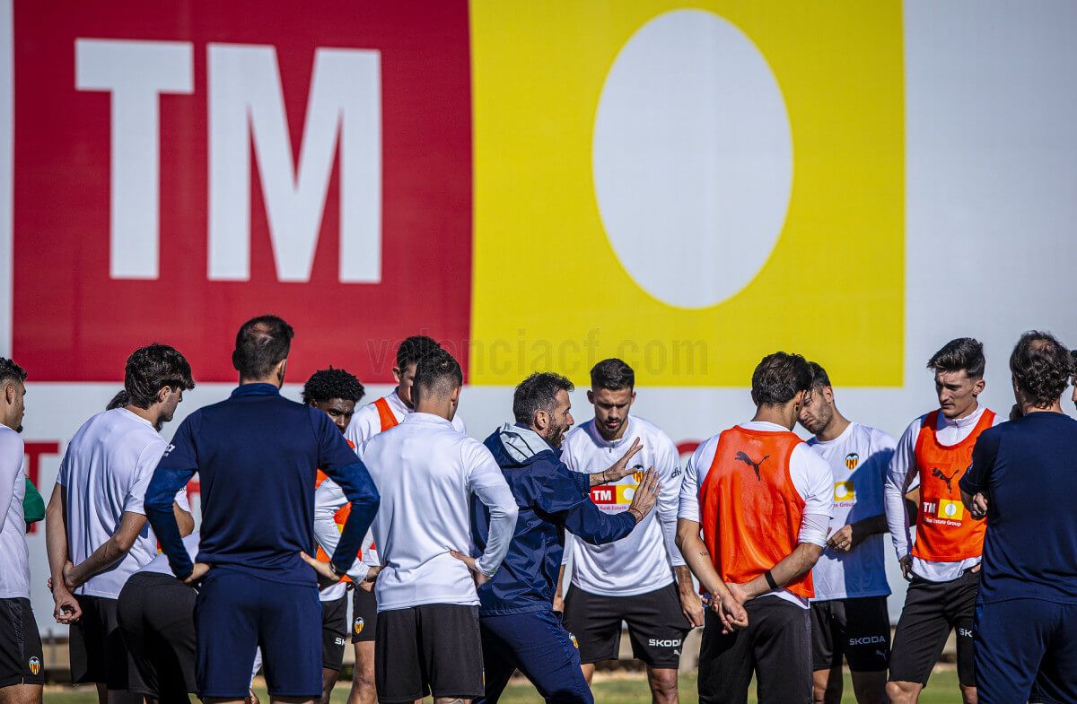  Carlos Corberán en Paterna