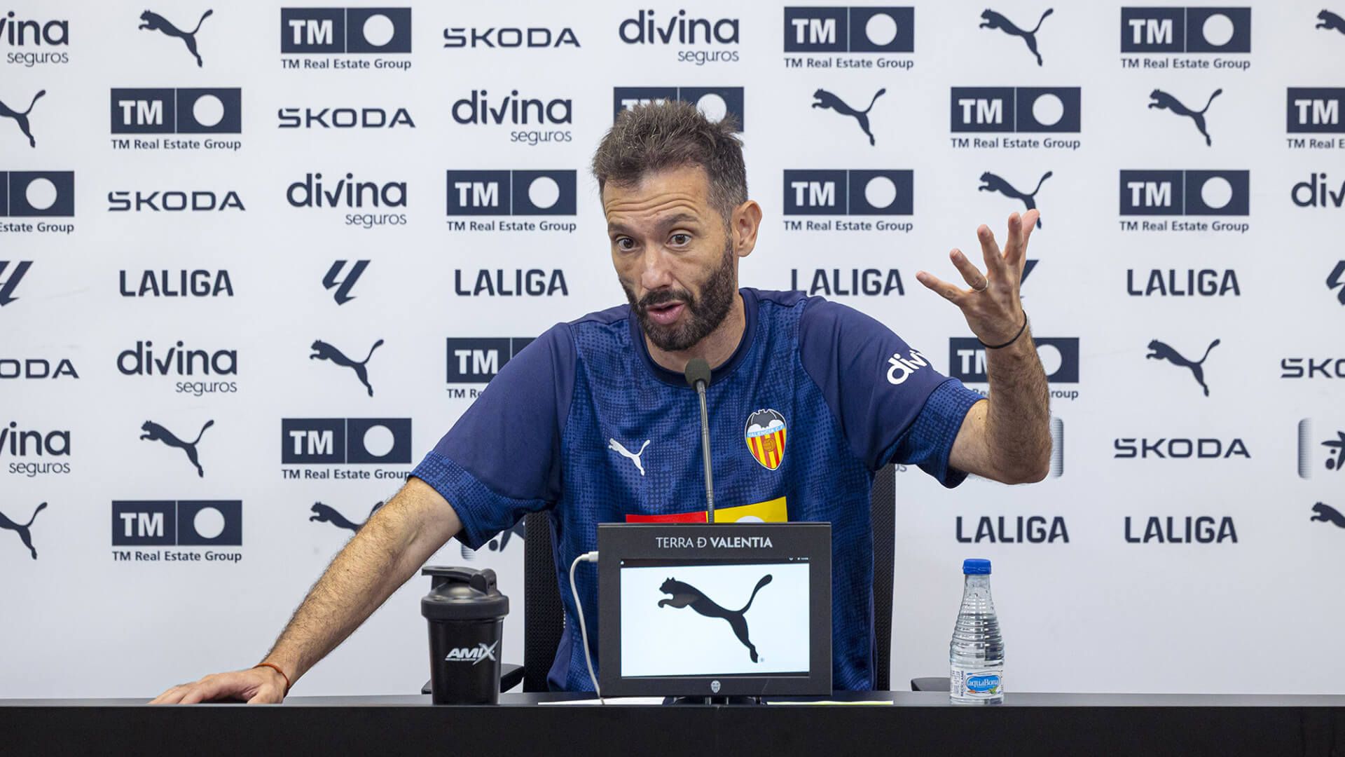  Carlos Corberán este sábado en Valencia