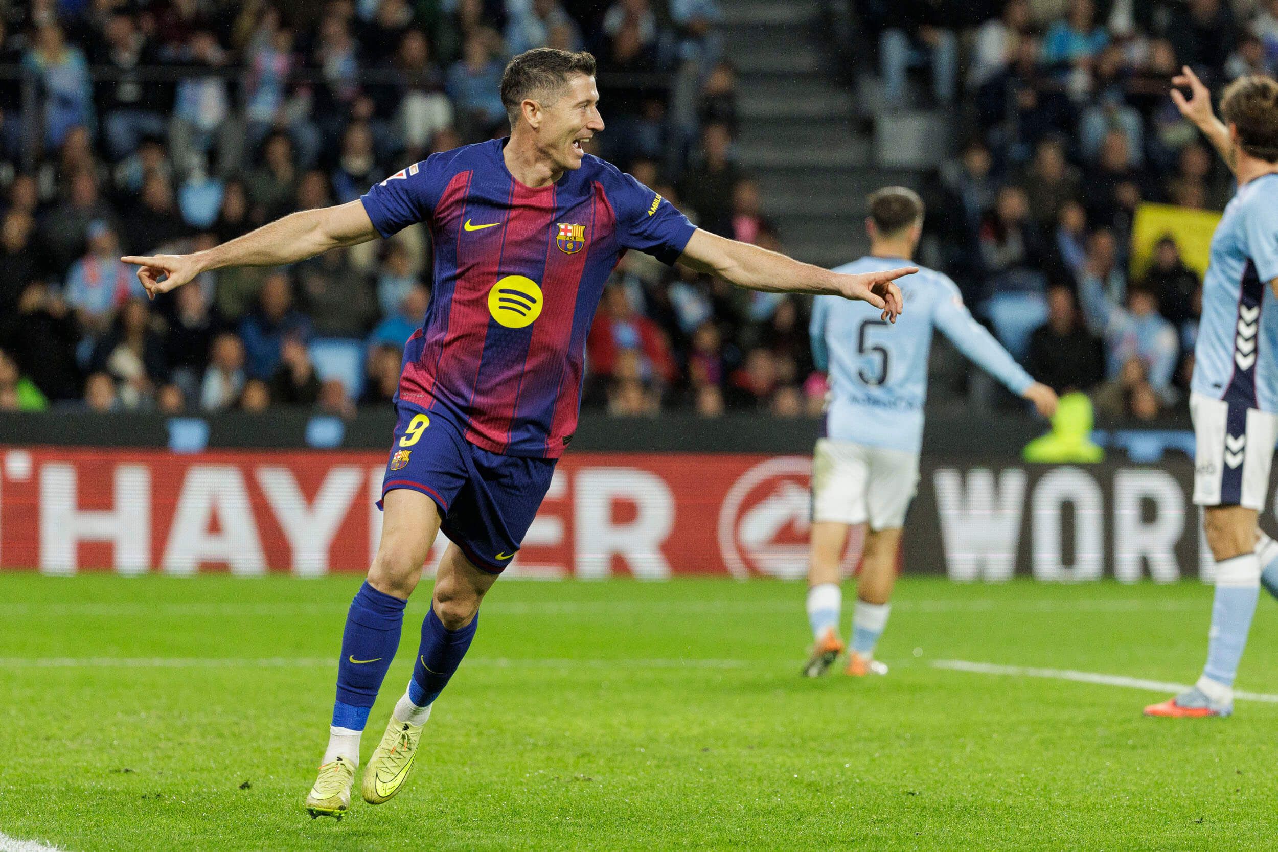  Hansi Flick ha recordado el partido del Barcelona ante el Celta para mejorar su situación.