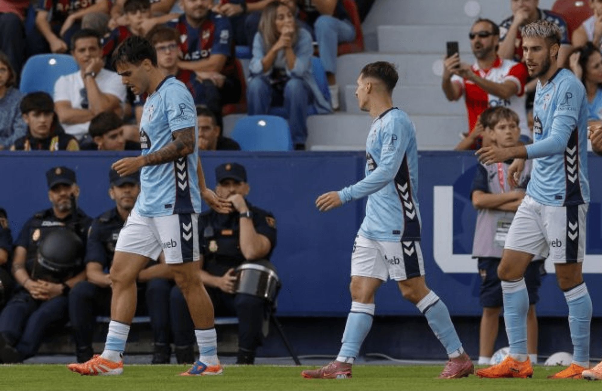  Miguel Román tras marcar ante el Levante UD.