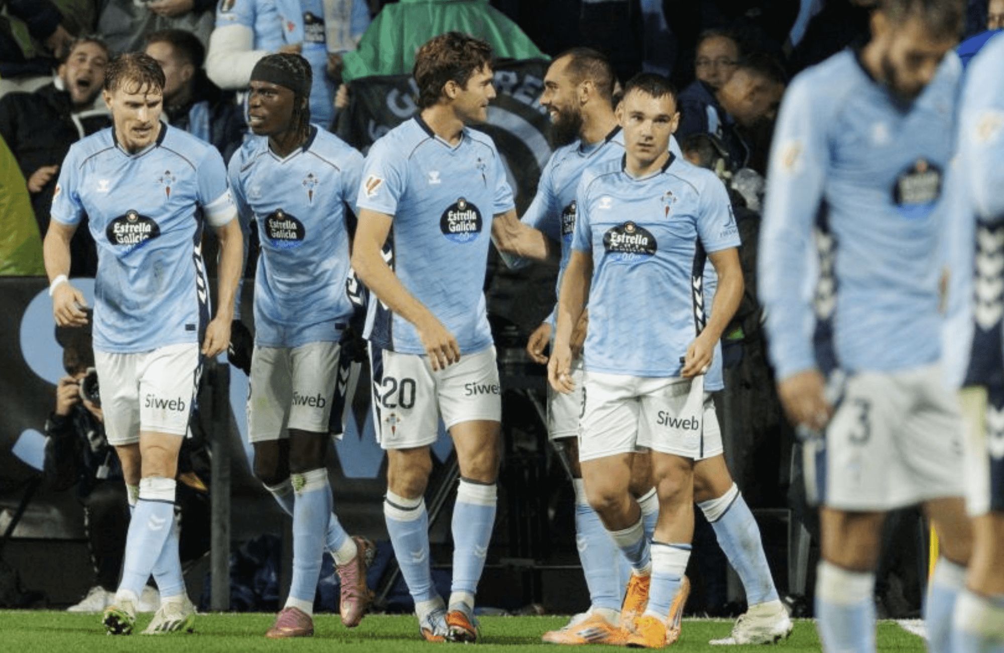  El Celta celebra un gol ante el Barcelona.