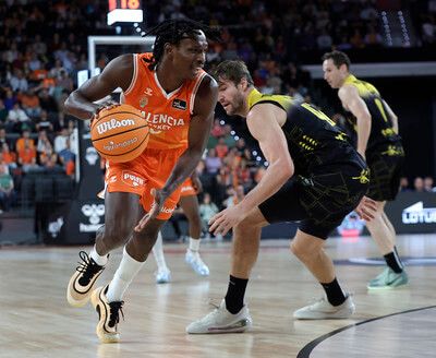  El merecido premio del liderato para Valencia Basket