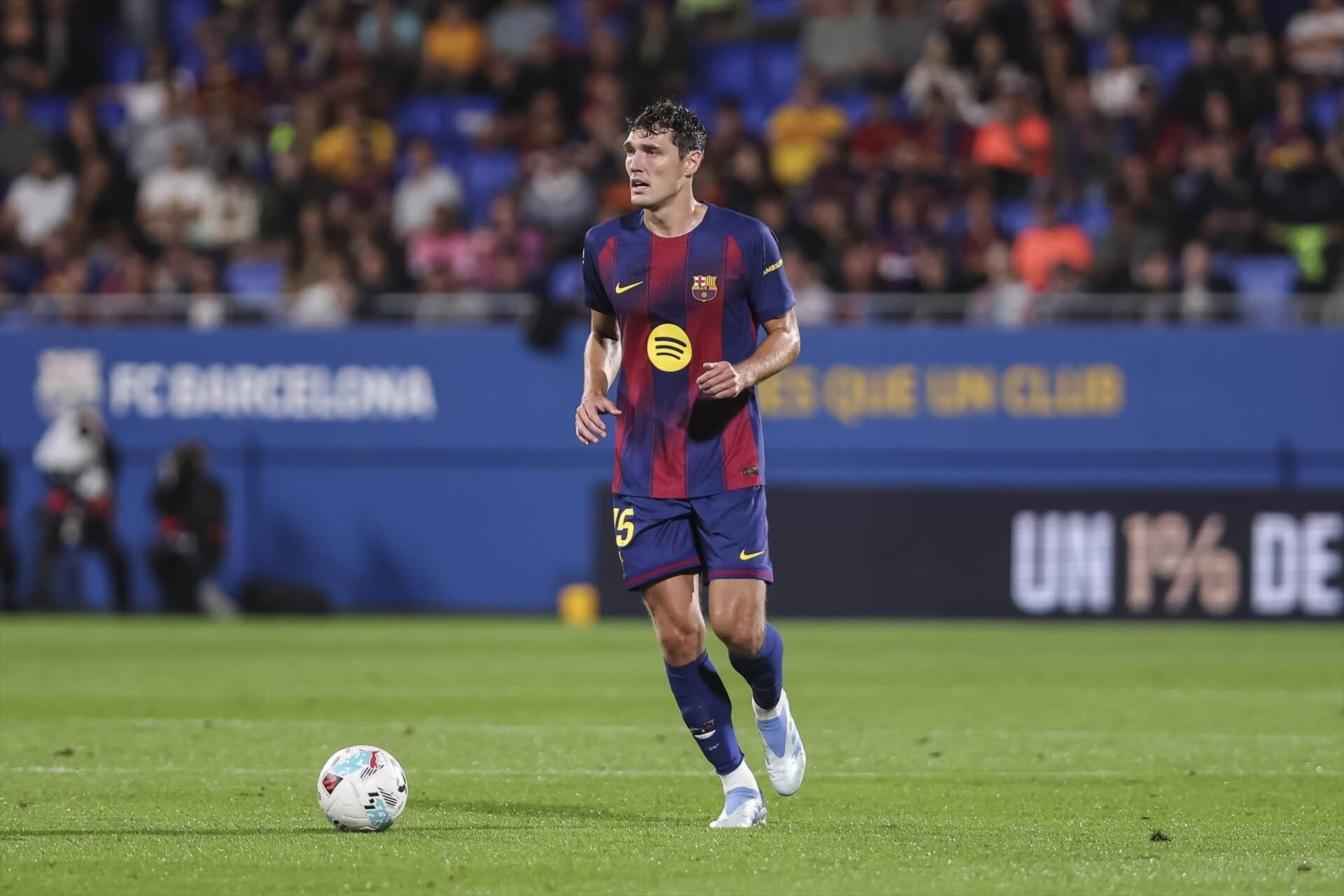  Andreas Christensen en un partido con el Barça