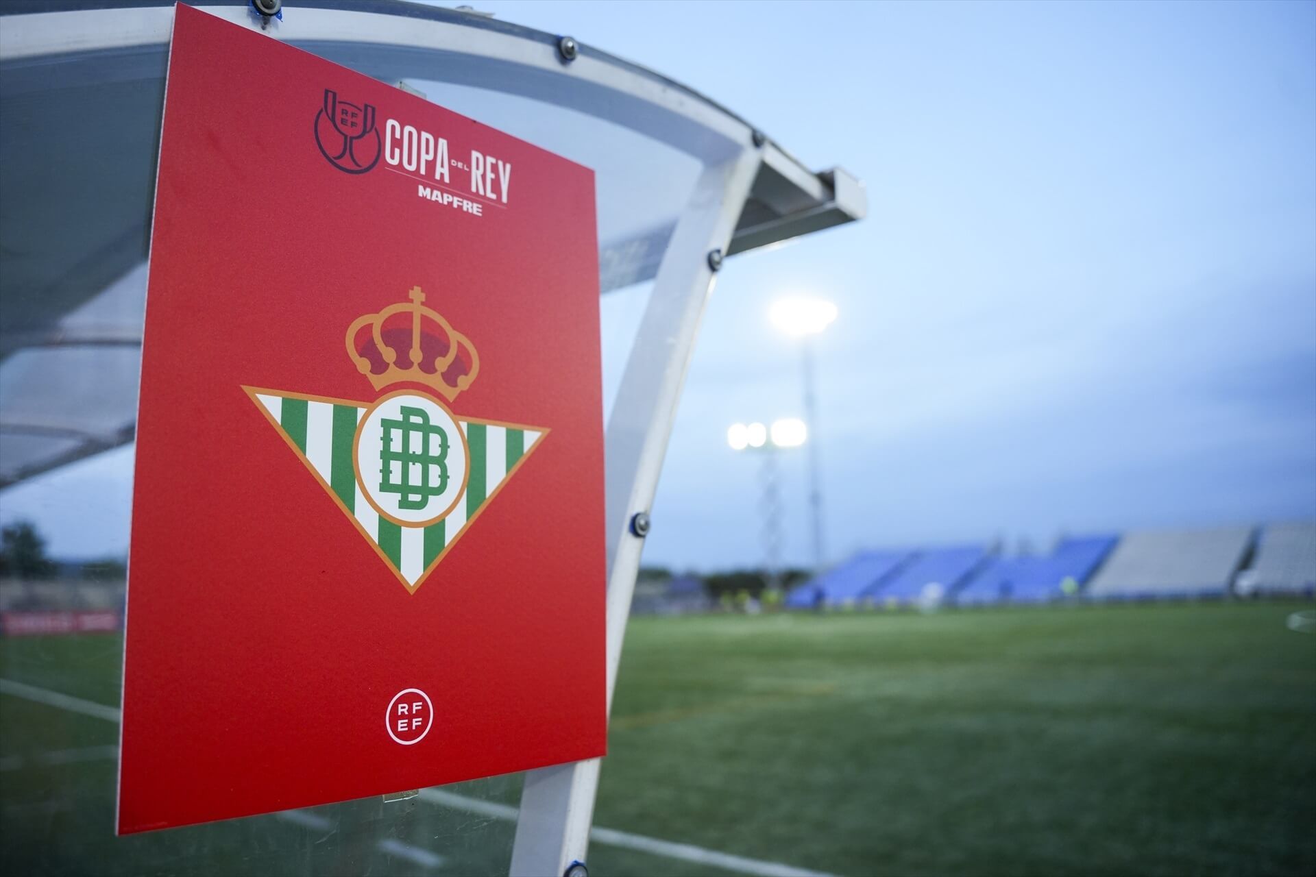  El banquillo del Betis en Palma del Río,