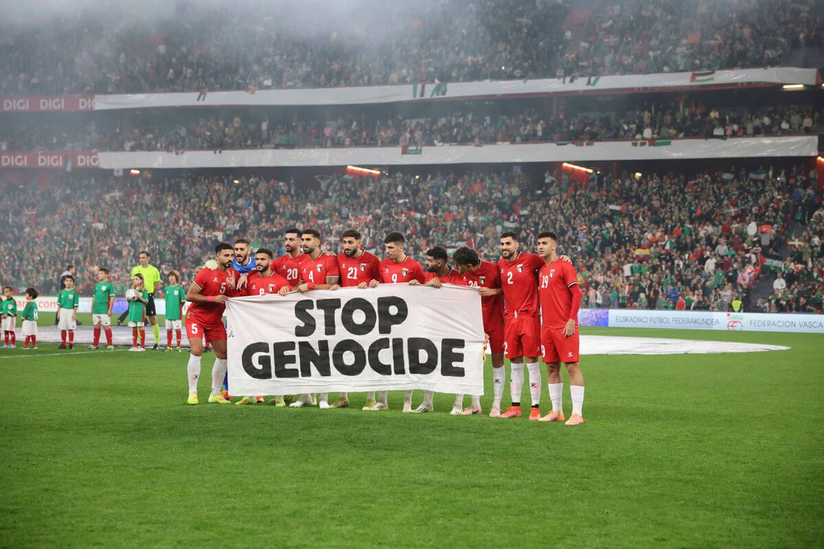 Los jugadores de Palestina, antes del partido ante la selección de Euskadi.