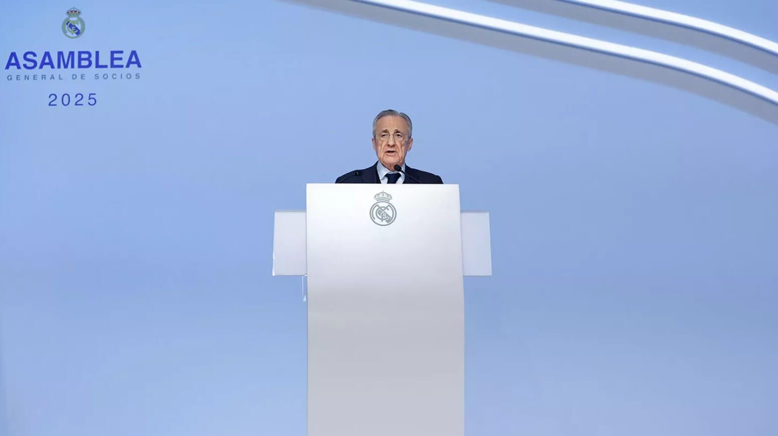 Florentino Pérez, en la Asamblea del Real Madrid.