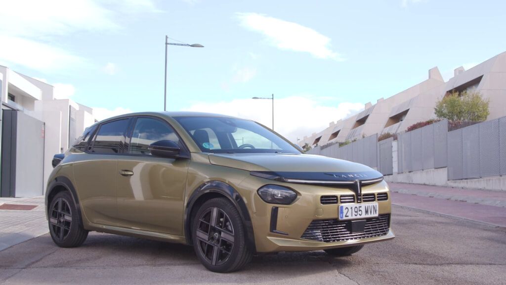  Gonzalo Serrano prueba la última apuesta de Lancia