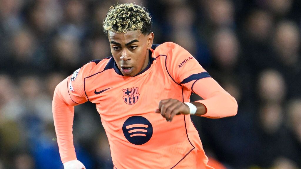  Lamine Yamal con el FC Barcelona (Cordon Press)