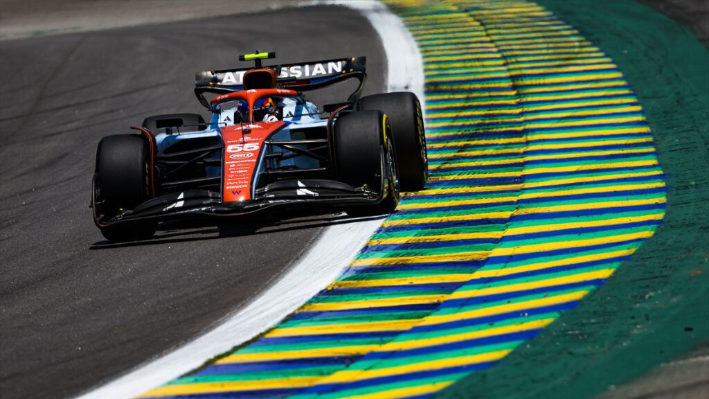  Carlos Sainz, en el Gran Premio de Brasil.