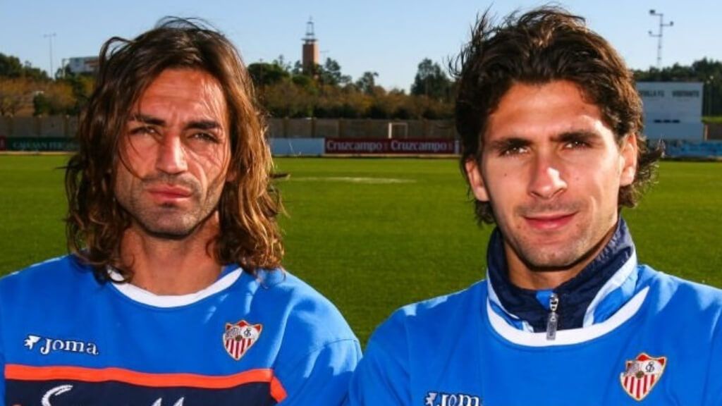 Javi Navarro y Julien Escudé, en su etapa como jugadores del Sevilla
